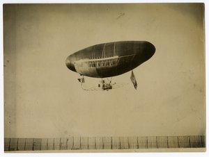 "Ville de St Mande" Airship