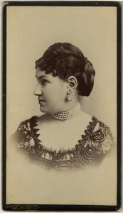 Mrs William Astor by José Maria Mora