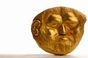 Bulgarian Gold Rush, Institute of Archaeology Museum, Giorgi Kitov, Golyamata Kosmatka, 2006 (photo) by Kenneth Garrett