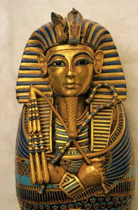 Coffinette for viscera, Tutankhamun, 2009 (photo)