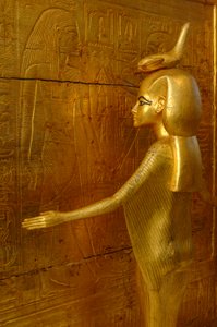 Detail of goddess Selket surrounding shrine for canopic vases, 2009 (photo) by Kenneth Garrett