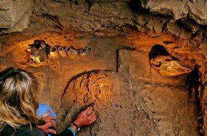 Moche; Burials; Huaca Dos Cabezas-Jecetepeque, Alana Cordy-Collins, Mummy by Kenneth Garrett