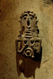 Urkesh, Hurrian Empire, Syria, 2400 BC, Giorgio Buccellati, Zamena wet nurse female figure seal, 2004 by Kenneth Garrett