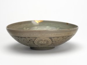Bowl with cranes and clouds, c.1150-1200