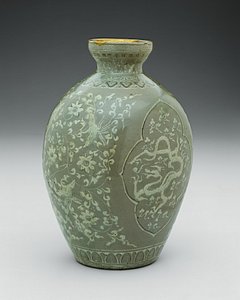 Vase with Dragon and Phoenix