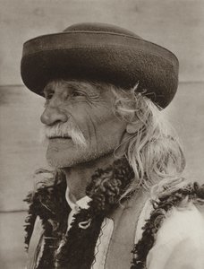 Arbora, Old Peasant