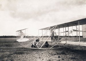 Leon Bollee working on the Wright brothers