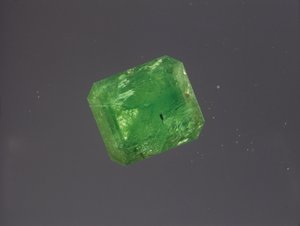 Brilliant-cut Emerald