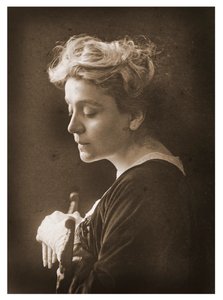 Portrait of Eleonora Duse, c.1910 by Mario Nunes Vais