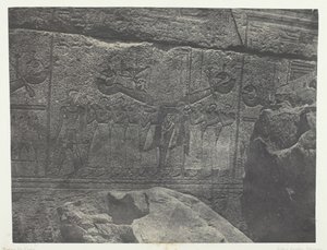 Palais de Karnak, Sculptures Extérieures du Sanctuaire de Granit, Thèbes by Maxime Du Camp