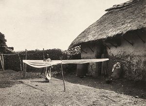 Building an Empire in the Fascist age: preparations for weaving