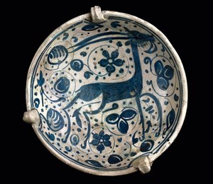 Art mudejar: ceramic cup azul, decorated with a deer of Paterna, Manises (Hispano-Moorish style). 14th or 15th century by Mudejar School