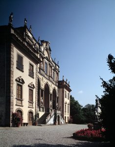 Facade of Villa Mansi