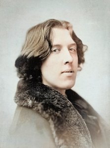Oscar Wilde, early 1880s (photo)