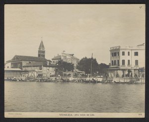 View of the Quay of the Lido by Neue Photographische Gesellschaft