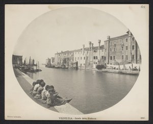 Children on the Quay Along a Canal in Venice by Neue Photographische Gesellschaft