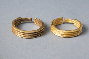 Hoop earrings, 18th-19th Dynasty