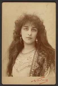 Vanda de Boneza by Paul Nadar