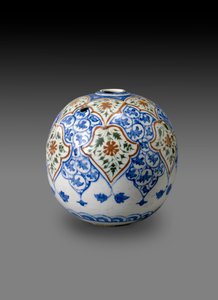 Spherical Kahlian Pipe Bowl, probably made in Kerman, Iran, late 17th or early 18th century