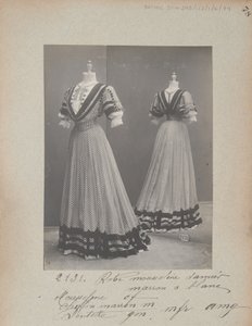 House of Worth, Costume by Photographer French