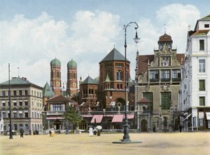 Munich: Kunstlerhaus Am Lenbachplatz by Photographer German