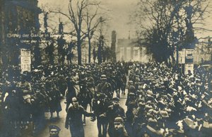 Returning German troops marching on Unter den Linden, Berlin, December 1918