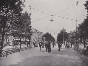 Unter Den Linden, Mittelallee und Durchblick auf das Denkmal Friedrich des Grossen by Photographer German