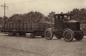 Low Platform Lorry, St James