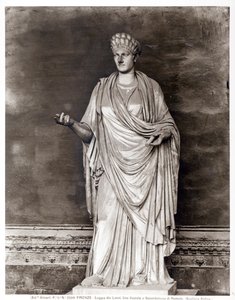 Statue of a Vestal Virgin or Priestess of Romulus