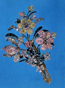Brooch in the form of a large bouquet with brilliant cut diamonds and emeralds, c.1760