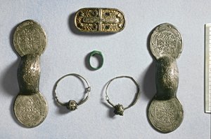 Jewellery from Camon, Amiens, Somme, Carolingian, 7th-10th century