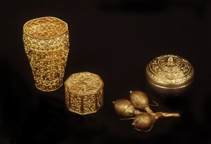 Ayutthayan objects