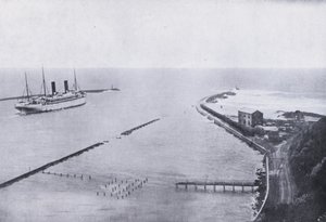 Entrance to Durban Harbour by South African Photographer
