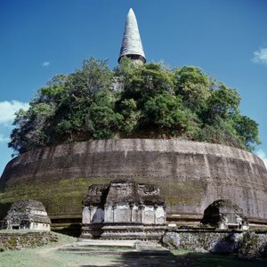 View of Stupa Rankoth Vehera