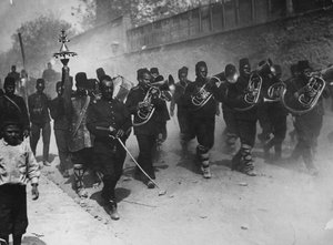 Triumphant entry into Constantinople by young Turk soldiers