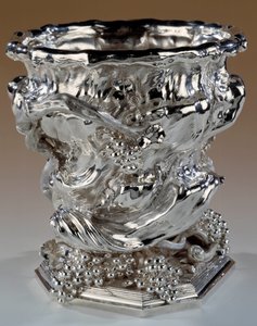 Rocaille style silver bottle bucket (1727 - 1728) by Thomas Germain