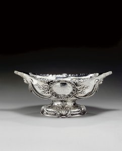 Yacht trophy centrepiece