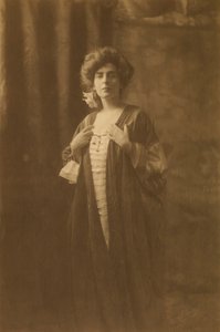 Laura Dreyfus Barney by Toponier Roissonnas
