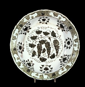 Dish, Isnik, early 16th century by Turkish School