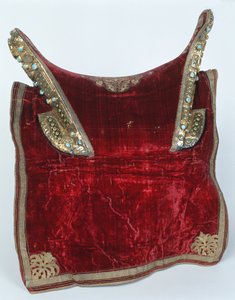 Saddle