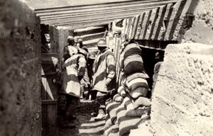 New Italian trenches, after the advance into Austrian territory on the outskirts of Selz, during World War I, 04-07/1916
