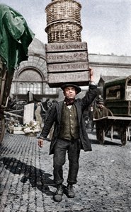 A Covent Garden Market Porter, London by Unbekannt