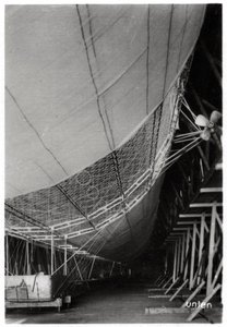 Airship LZ1 Graf Zeppelin under construction by Unbekannt
