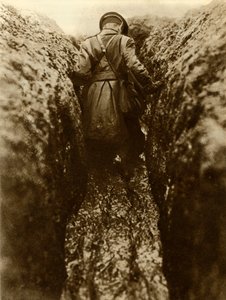 An Officer in the Trenches, France, First World War, 1916 by Unbekannt