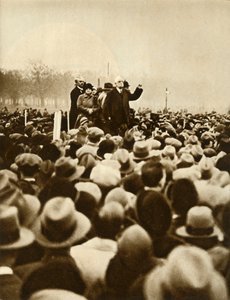Anti-government demonstration, Hyde Park, London, 6 February 1933 by Unbekannt