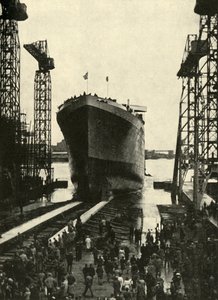 Built in a Belfast Shipyard - The launching of the Edinburgh Castle