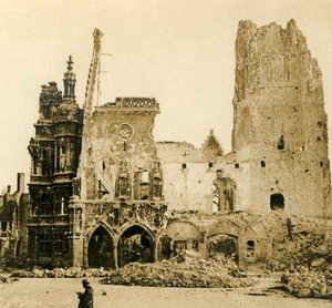 Clock Tower and Hôtel de Ville, Arras, northern France by Unbekannt