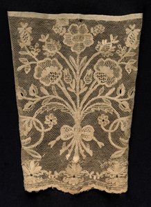 Cuff with Floral Vines by Unbekannt