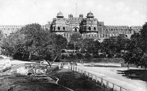 Delhi Gate, Fort Agra, 20th century by Unbekannt