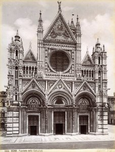 Facade of Siena Cathedral, Italy by Unbekannt